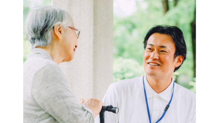 【80代でスマホデビュー】義母がスマホを欲しがった。高齢者がスマホをつかえない理由。イライラせずに教える方法。失敗しないスマホ導入